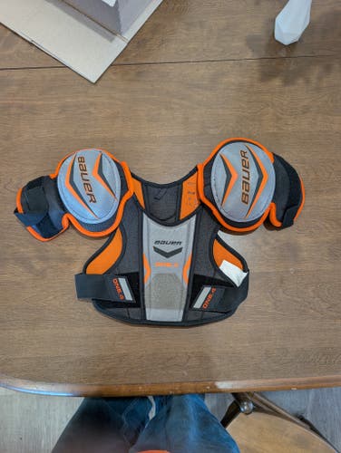 Large Youth Bauer Supreme One.4 Shoulder Pads (Used)