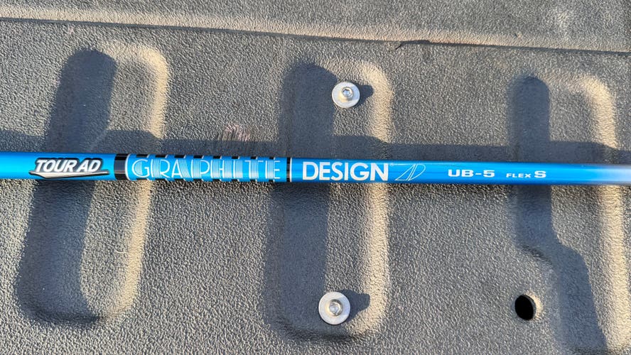Graphite Design Tour AD-UB shaft