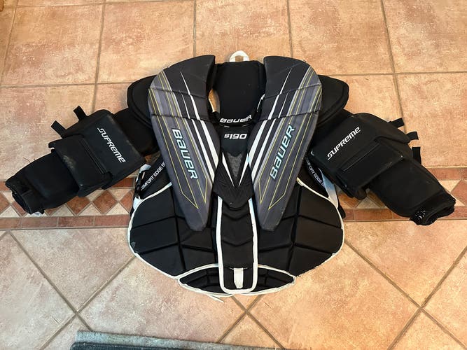Large Bauer Supreme S190 Goalie Chest Protector (Used)