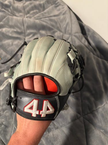 44 Pro Signature Series RH Infield Baseball Glove 11.25" (Used)