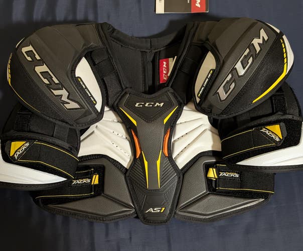 Men's Senior CCM AS1 Shoulder Pads (New)