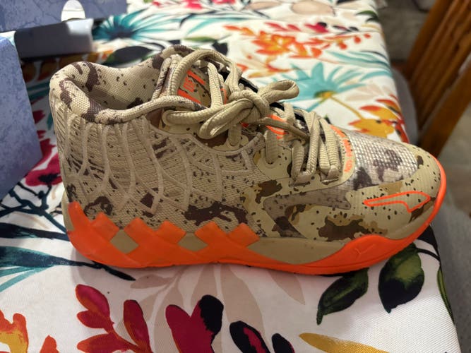 Kid's 3.5Y (Big Kids / Youth) Puma Shoes (Used)