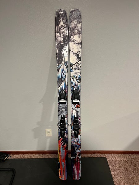 2025 Atomic Bent 100 179 cm All Mountain Skis With Atomic Strive 12 (Used)