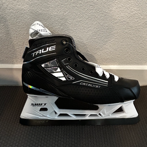 2024 True Catalyst 9X4 Hockey Skates Regular Width 9 (New)