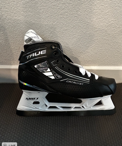 2024 True Catalyst 9X4 Hockey Skates Regular Width 9 (New)