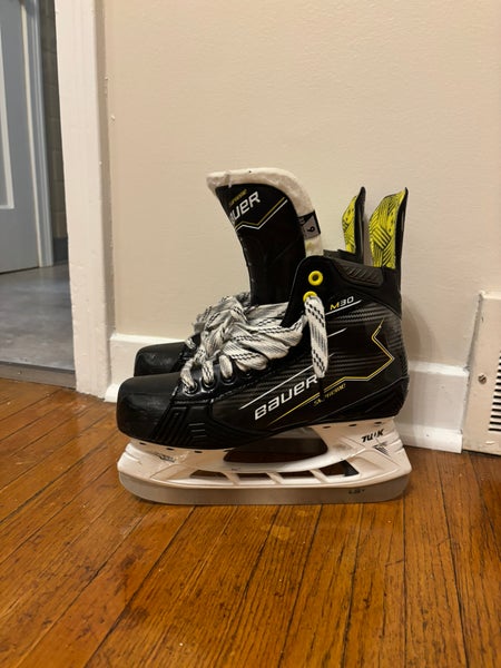 Bauer Supreme M30 Hockey Skates Extra Wide Width 6 (Used)