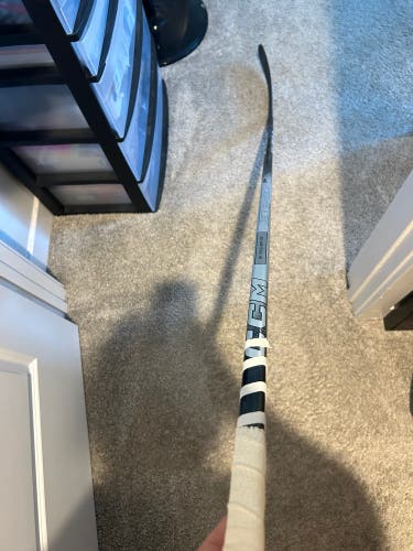Senior CCM JetSpeed FT8 Pro Right Handed Hockey Stick P29 (New)