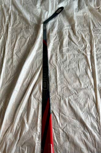 Bauer NEXUS TRACER Hockey Stick | 87 Flex P92 Curve | Senior Right Hand (Red)