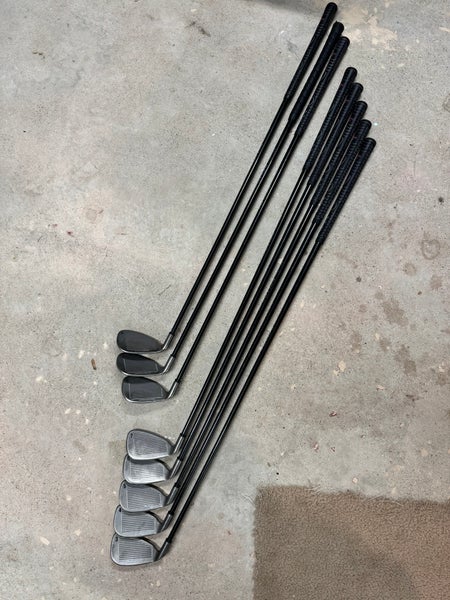 Men's 1996 Callaway Big Bertha Right Handed Iron Set Regular Flex Graphite Shaft (Used)
