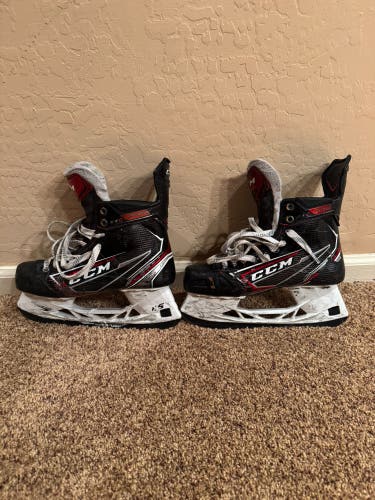 CCM Ft2 Size 7 Skates