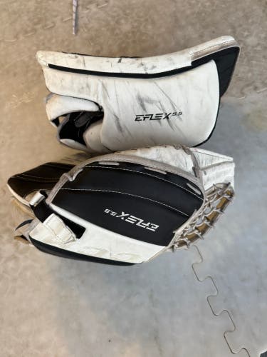 CCM Extreme Flex E5.5 Regular (Used)