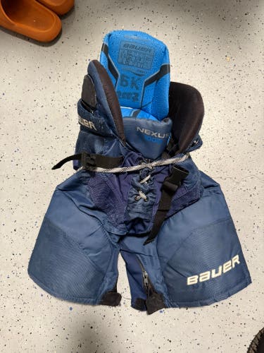 Junior Small Bauer Nexus 1000 Hockey Pants (Used)