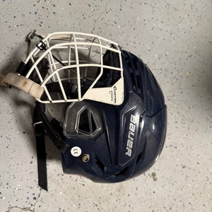 Medium Bauer Re-Akt 95 Helmet (Used)