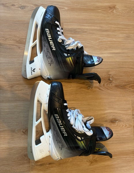2025 Bauer Vapor Hyperlite 2 Hockey Skates 8.5 (New)