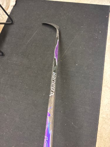 NEW Senior Bauer Vapor Purple FlyLite RH Hockey Stick P92