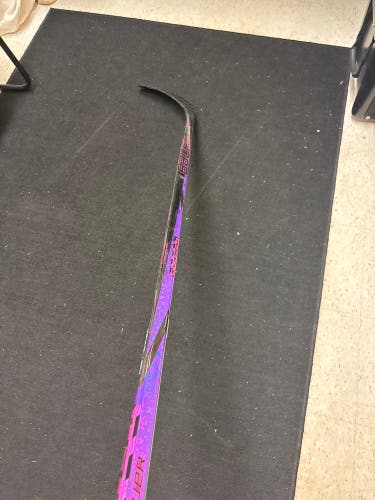 NEW Senior Bauer Purple Twitch RH Hockey Stick P92
