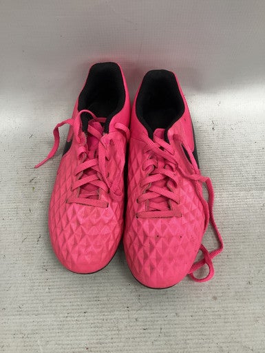 Used Nike Soccer Cleats Pink Junior 03.5 11851-S000037695