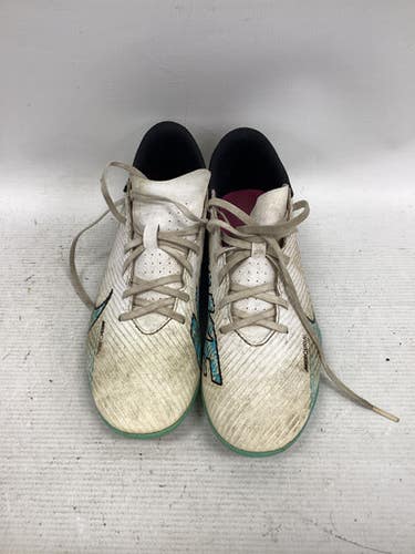 Used Nike Soccer Cleats White Senior 6 11851-S000037750