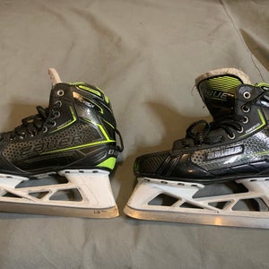 2021 Bauer GSX Hockey Goalie Skates Regular Width 7 (Used)