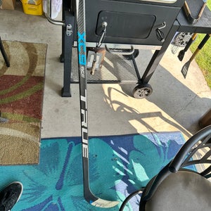 Senior True XC9 ACF Right Handed Hockey Stick MC (Used)