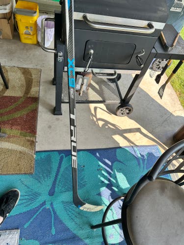 Senior True XC9 ACF Right Handed Hockey Stick MC (Used)