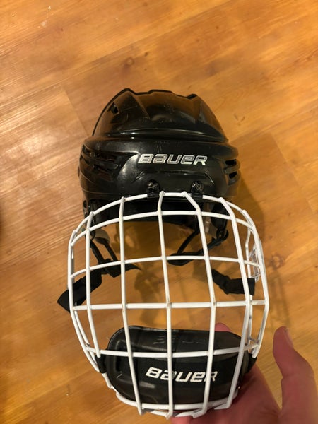 Medium Bauer Helmet (Used)