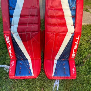 33" +2”
2023 True Catalyst PX3 Regular Goalie Full Set Pro Stock (Used)