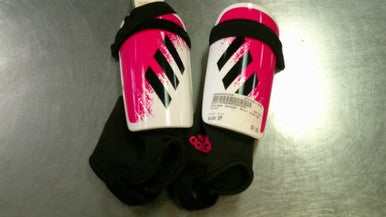 Used Adidas Soccer Shin Guards Youth Pink SM 11868-S000065488