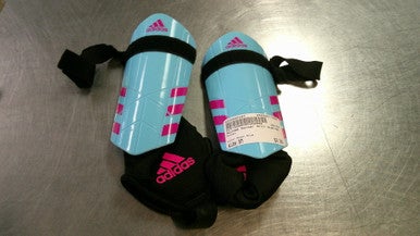 Used Adidas Soccer Shin Guards Youth Royal Blue SM 11868-S000065487