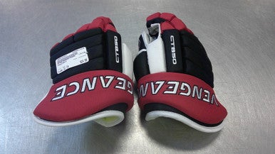 Used VENGEANCE Intermediate Gloves Red 12" 11339-S000194407