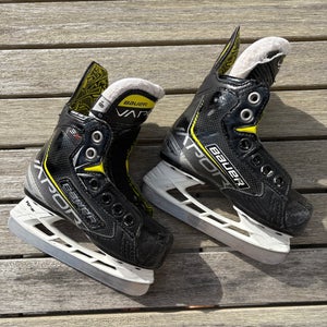 Bauer Vapor 3X Hockey Skates Regular Width 8 (Used)