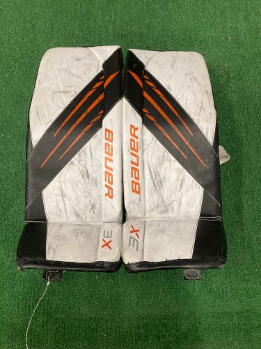 White XS 32+ Senior Bauer Vapor 3X Goalie Leg Pads (Used)