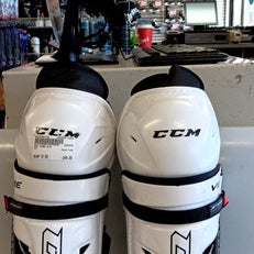 Used CCM VIBE Intermediate Shin Guards None 13" 11858-S000080138
