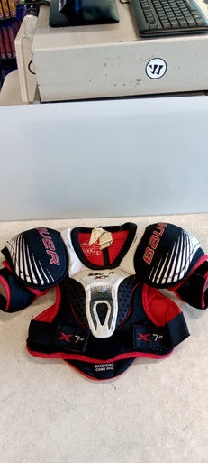 Used Bauer VAPOR X7.0 Junior Shoulder Pads MD 11858-S000080147