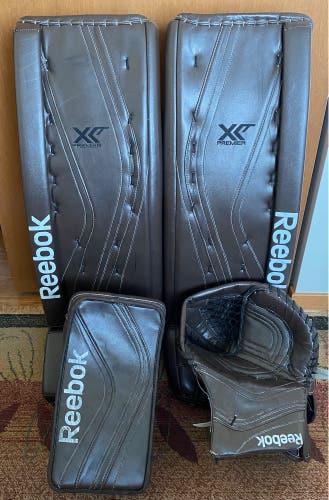 Corey Crawford Winter Classic Reebok XLT Full Set