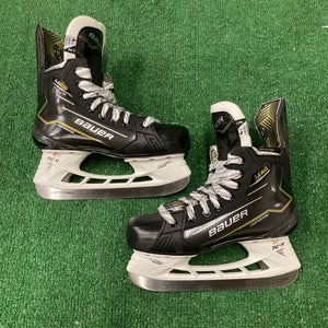 Intermediate Bauer Supreme M40 Hockey Skates Size 4.5 (New)