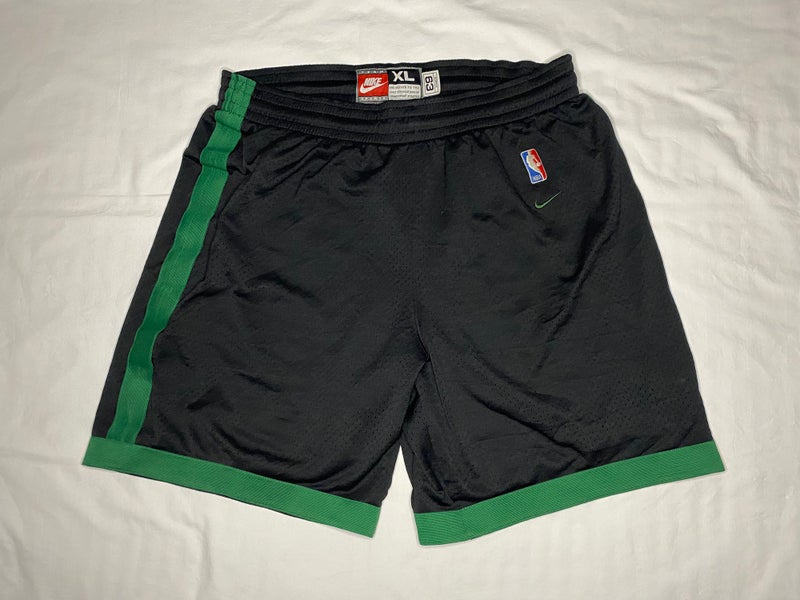 Vintage Nike Team Sports Boston CELTICS Black Shorts Size XL