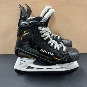 Bauer Supreme M5 Pro Hockey Skates Extra Wide Width Size 5.5