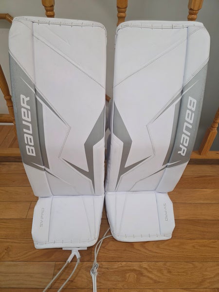 32" Large 2025 Bauer Sv-Pro Goalie Leg Pads (Used)