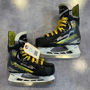 Youth Bauer Vapor X4 Hockey Skates Regular Width 10 (Used)