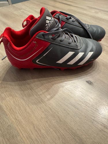 Red Kid's 1Y (Big Kids / Youth) Youth Adidas Low Top Molded Cleats (Used)