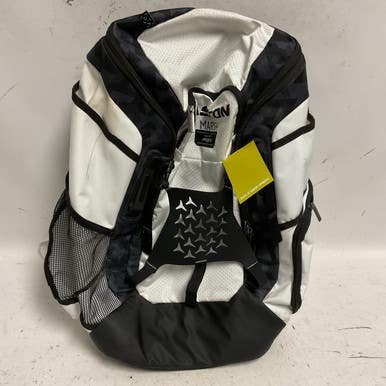 Used Easton WALK OFF MOJO BB/SB Player Backpack White And Black 11855-S000190762