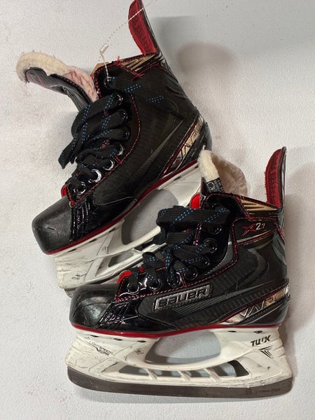 Junior Bauer Vapor X2.7 Hockey Skates Regular Width Size 1.5 (Used)