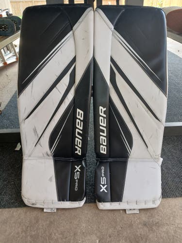 Bauer Vapor X5 Pro Goalie Leg Pads (Used)