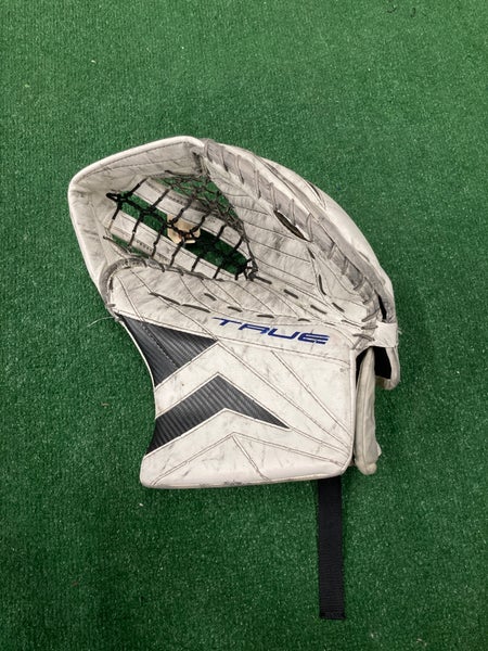 True Catalyst PX3 Goalie Glove | Senior Regular