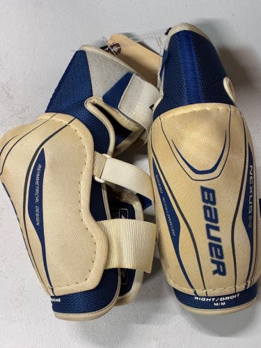 Senior Medium Bauer Nexus 7000 Elbow Pads (Used)