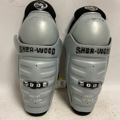 Used Sher-wood 5000 Junior Shin Guards Grey 12" 11855-S000190396