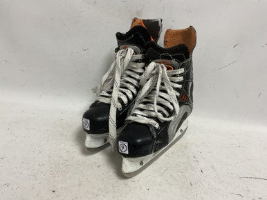 Used Easton SYNERGY 500 Junior Hockey Skate Junior 04 11855-S000190464