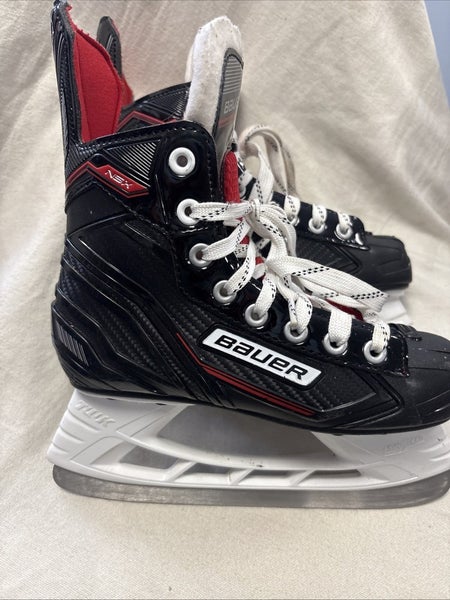 Junior Size 2 Bauer NSX Ice Hockey Skates. Excellent Condition