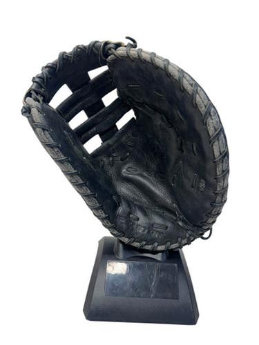 Used Easton SVS3 BB/SB First Base RH Throw Black 13" 11835-S000198243